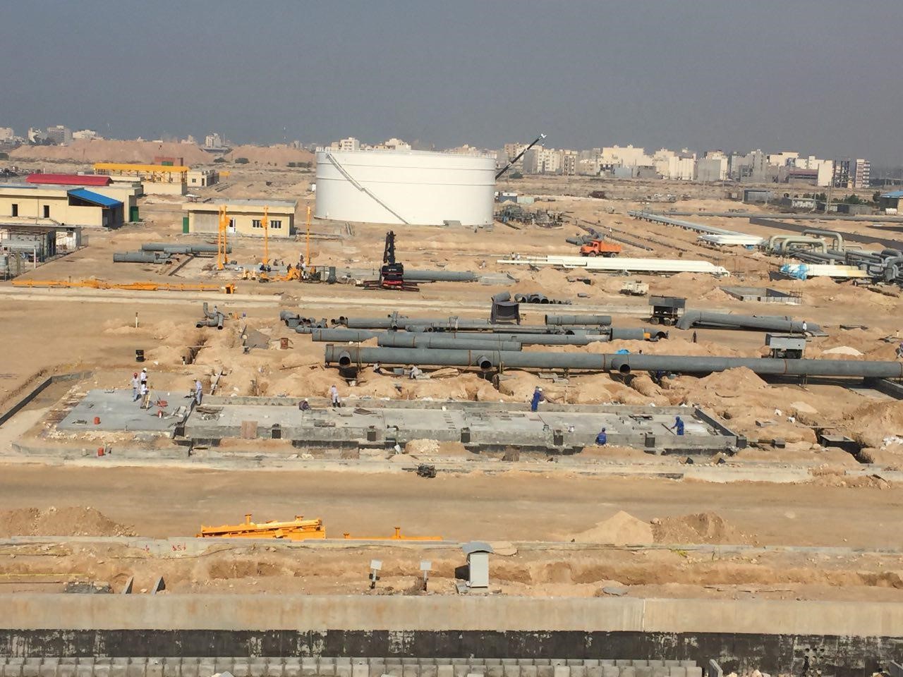 اجرای فونداسیون ، کفسازی ، ساخت و نصب اسکلت فلزی پمپهای اصلی و سیستم مترینگ